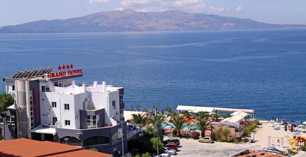 Hotel Grand Saranda Exteriör bild